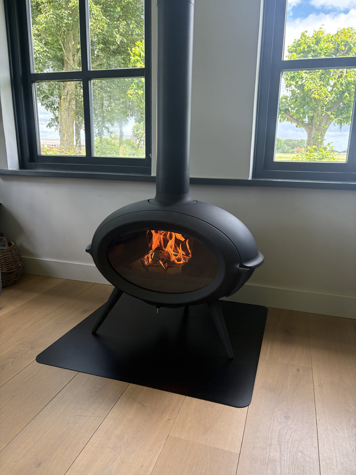 Twee houtkachels geplaatst in Wijdewormer