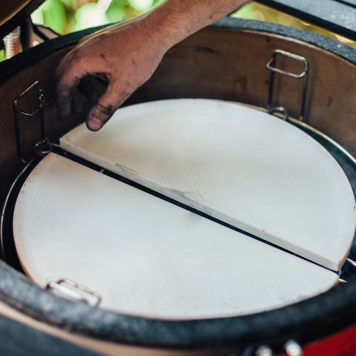 Kamado Joe ® - Half Moon Deflector Plates - Big Joe ® (set =2 half moon plates)