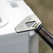 Petromax Koelbox slotplaat en flesopener